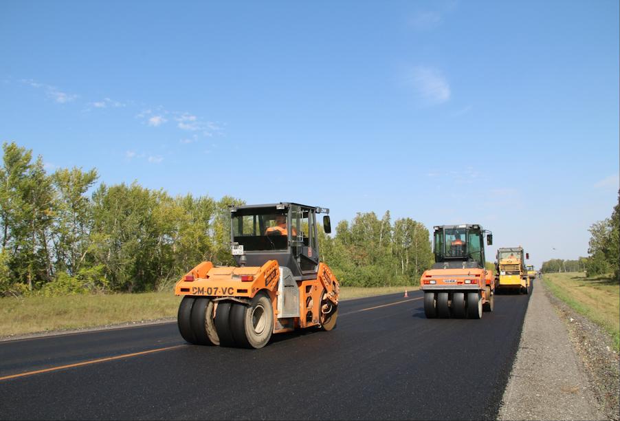 В Новосибирской области приведут в нормативное состояние почти 100 участков автодорог по просьбам жителей